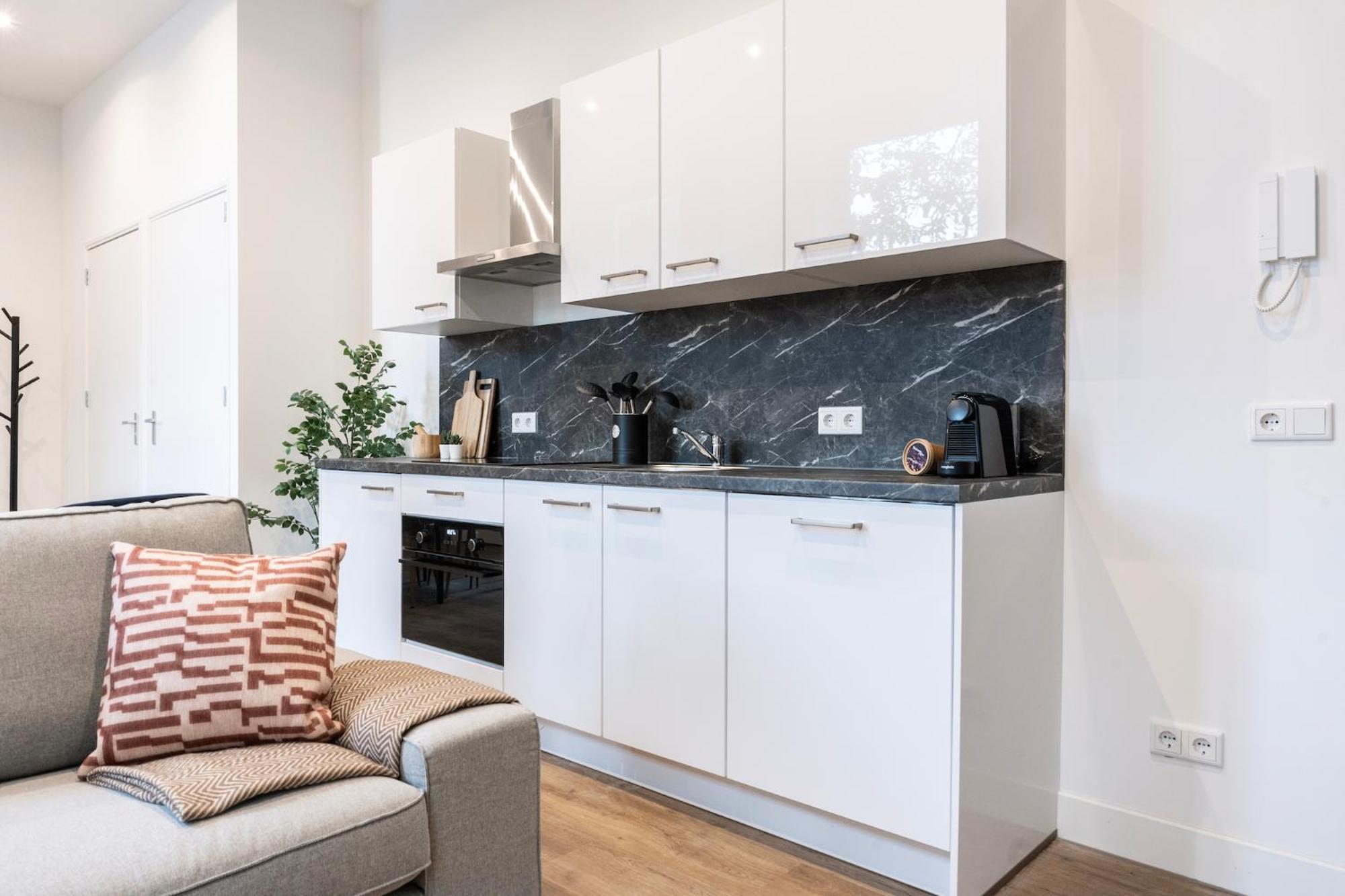 Spacious And Large, Bed And Coffee Hanno Holiday home