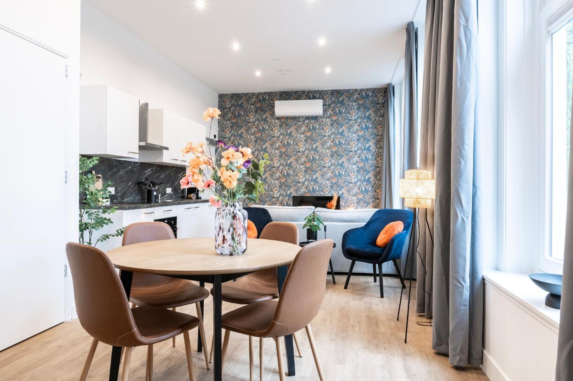 Holiday home Spacious And Large, Bed And Coffee Hanno