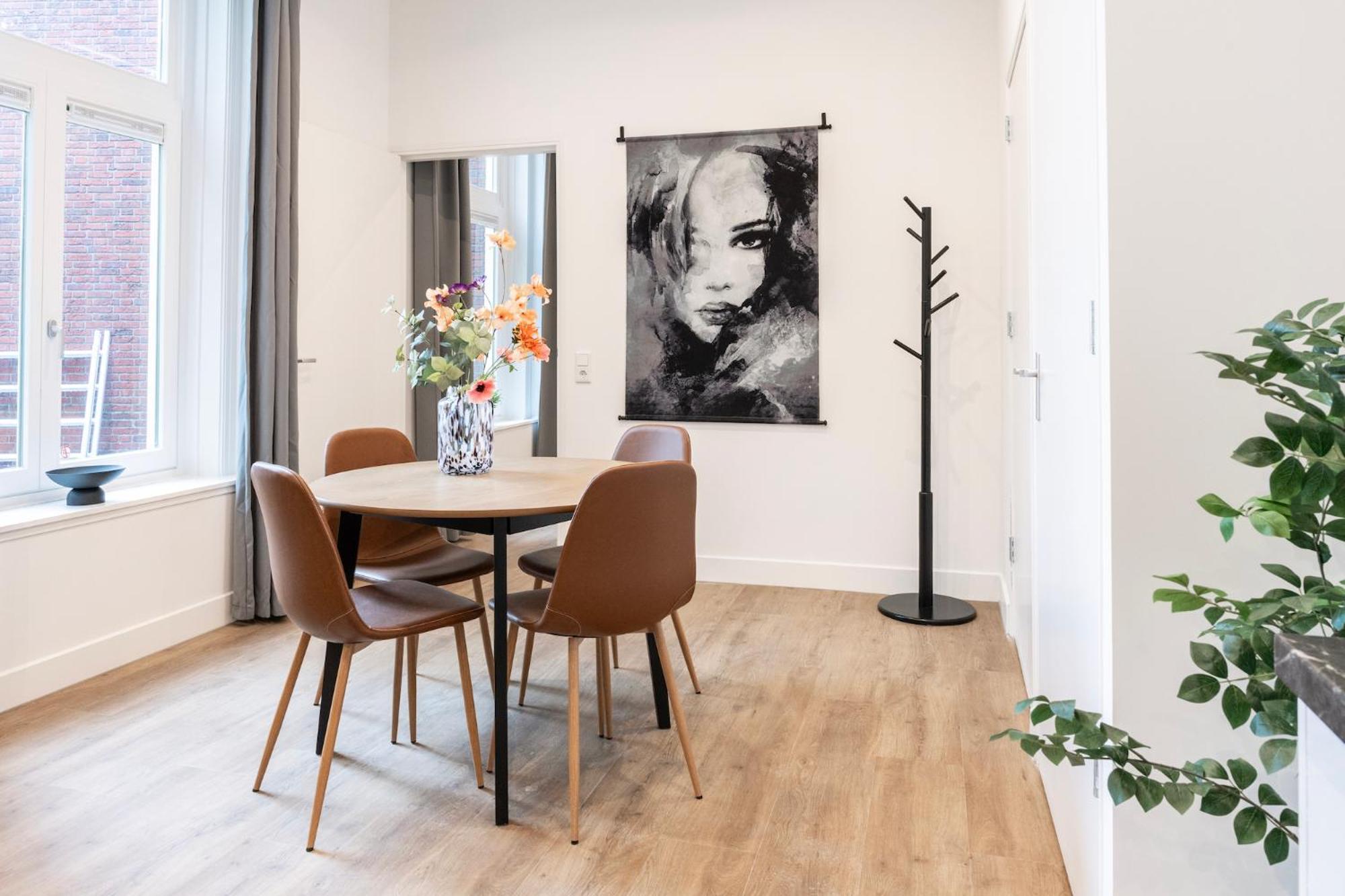 Spacious And Large, Bed And Coffee Hanno Tilburg