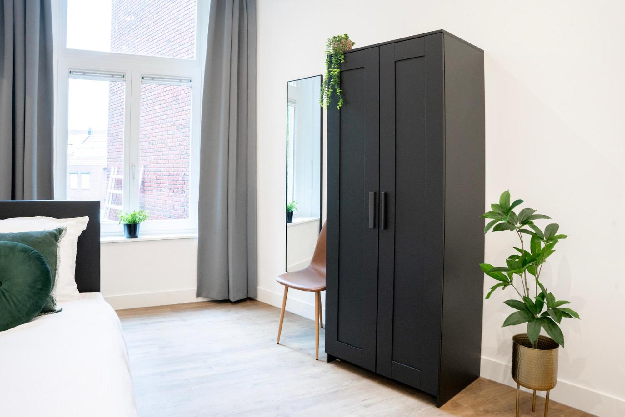 Spacious And Large, Bed And Coffee Hanno *